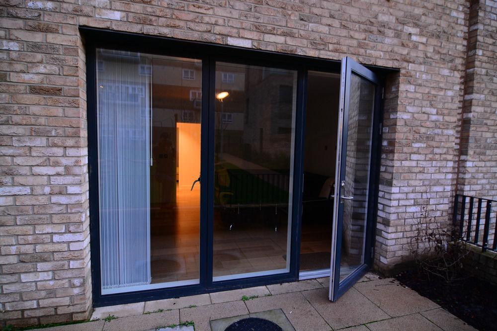 Apartment Wharf - Cambridge Av Лондон Екстериор снимка