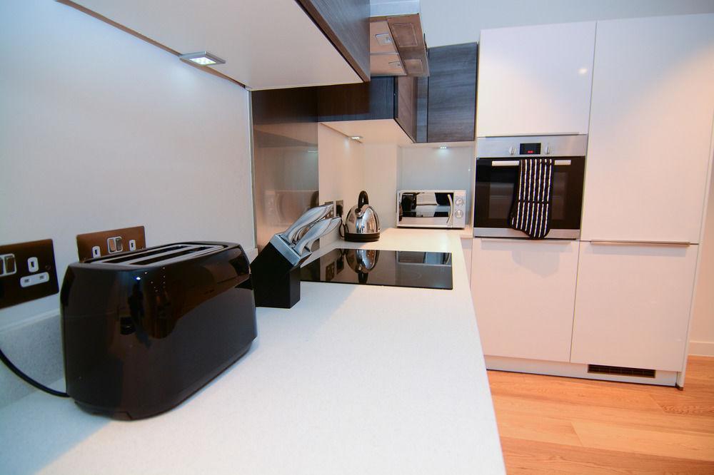 Apartment Wharf - Cambridge Av Лондон Екстериор снимка