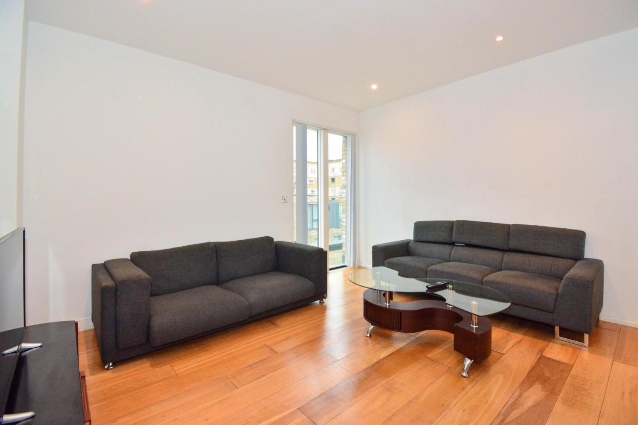 Apartment Wharf - Cambridge Av Лондон Екстериор снимка
